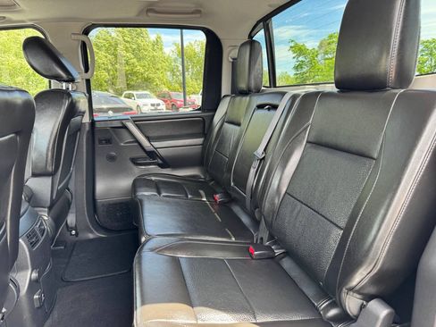 Used 2013 Nissan Titan SL AWD/4WD image 29