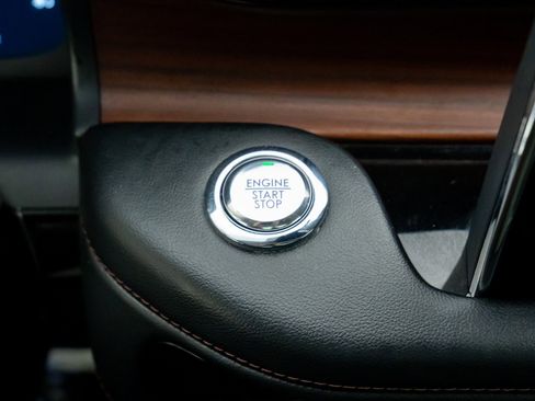 Used 2023 Lincoln Aviator Reserve w/ Equipment Group 201A image 21