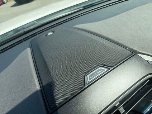 Used 2017 Lincoln MKX Select w/ Lincoln MKX Climate Package AWD/4WD image 35