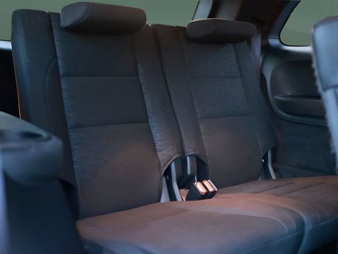 Used 2025 Dodge Durango GT AWD/4WD image 32