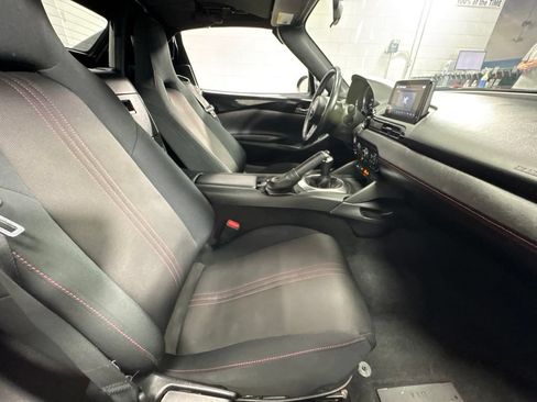 Used 2019 MAZDA MX-5 Miata RF Club RWD image 20