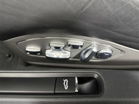 Certified 2021 Porsche 718 Boxster Spyder image 38