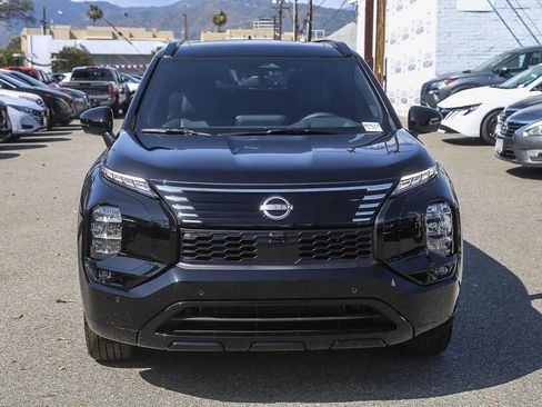 New 2026 Nissan Rogue Platinum AWD/4WD image 2