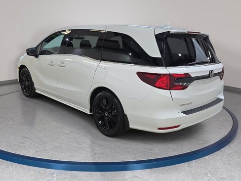 Certified 2024 Honda Odyssey Sport image 8