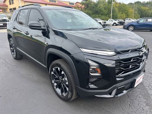 Used 2025 Chevrolet Equinox RS image 4