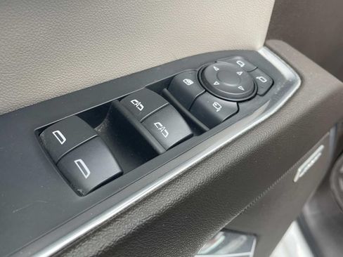 Used 2024 Chevrolet Silverado 1500 LTZ AWD/4WD image 12