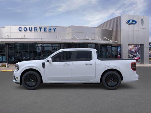 New 2026 Ford Maverick Lobo image 3