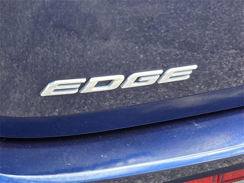 Used 2016 Ford Edge Titanium w/ Technology Package image 34