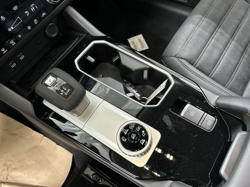 New 2026 Mitsubishi Outlander SE AWD/4WD image 18