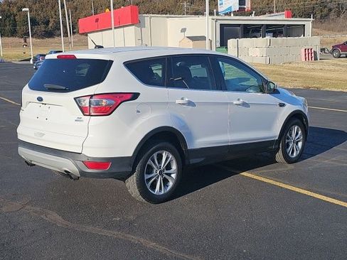 Used 2017 Ford Escape SE image 22