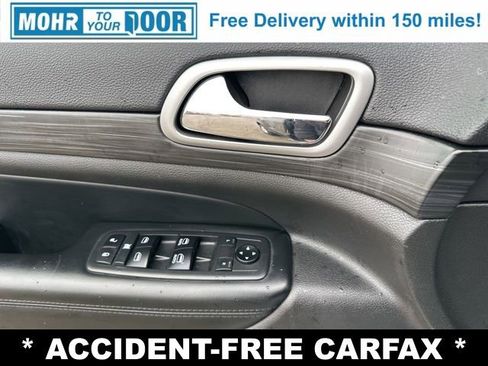 Used 2019 Jeep Grand Cherokee Laredo image 24