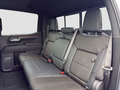 New 2026 Chevrolet Silverado 1500 High Country AWD/4WD image 13