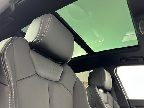 Used 2025 Audi Q3 2.0T Premium image 16