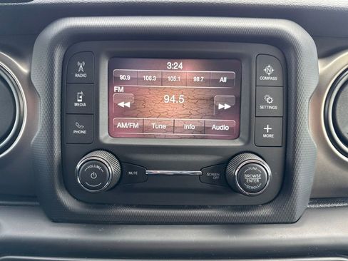 Used 2021 Jeep Wrangler Sport image 26