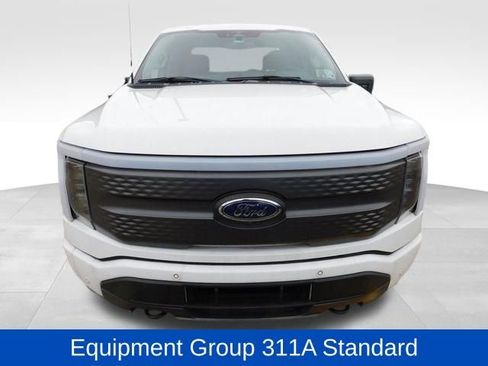 Used 2023 Ford F150 Lightning XLT image 2