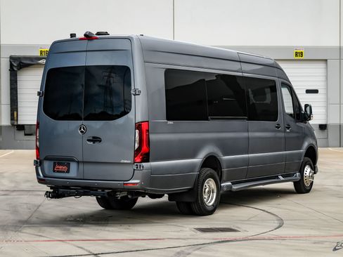 Used 2023 Mercedes-Benz Sprinter 3500 image 16