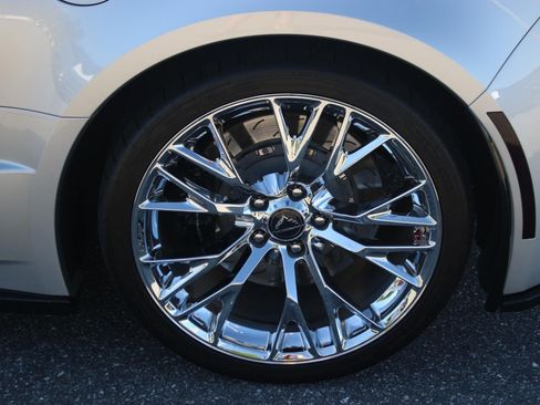 Used 2019 Chevrolet Corvette Z06 RWD image 38