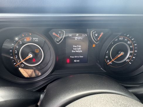 Used 2025 Jeep Wrangler Unlimited Sport AWD/4WD image 19