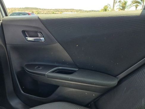 Used 2015 Honda Accord LX image 10