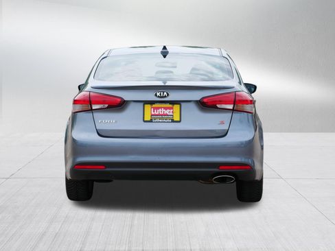 Used 2017 Kia Forte S FWD image 6