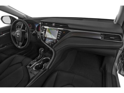 Used 2019 Toyota Camry XSE FWD image 18