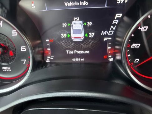 Used 2023 Dodge Charger SXT image 32