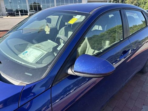 Used 2021 Hyundai Elantra SEL FWD image 5