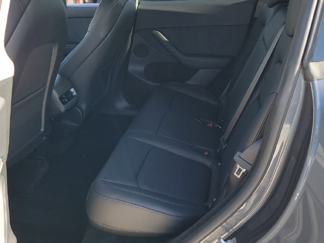 Used 2023 Tesla Model Y Long Range AWD/4WD image 11