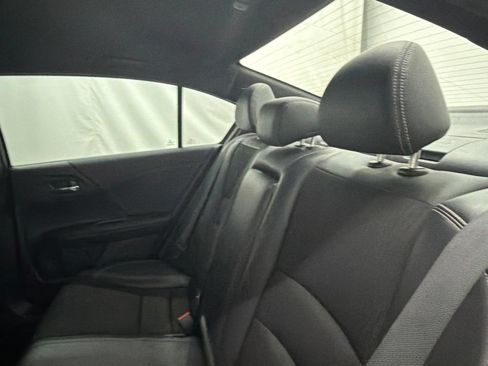 Used 2016 Honda Accord Sport image 19