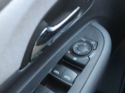 Used 2021 Chevrolet Bolt LT image 25