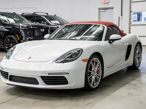 Used 2018 Porsche 718 Boxster S RWD image 42