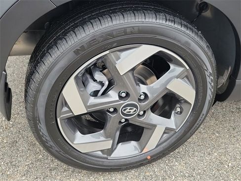 New 2026 Hyundai Venue SEL image 25