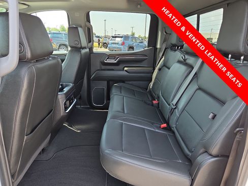 Used 2024 GMC Sierra 1500 SLT w/ SLT Premium Plus Package AWD/4WD image 10