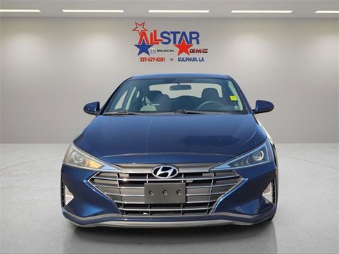 Used 2019 Hyundai Elantra SE image 2
