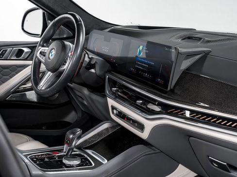 Used 2024 BMW X6 M Competition w/ Executive Package image 31