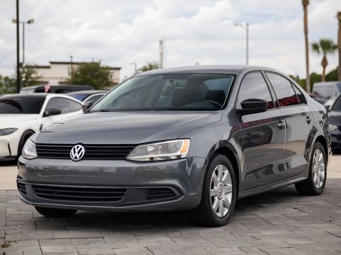 Used 2013 Volkswagen Jetta S FWD image 5