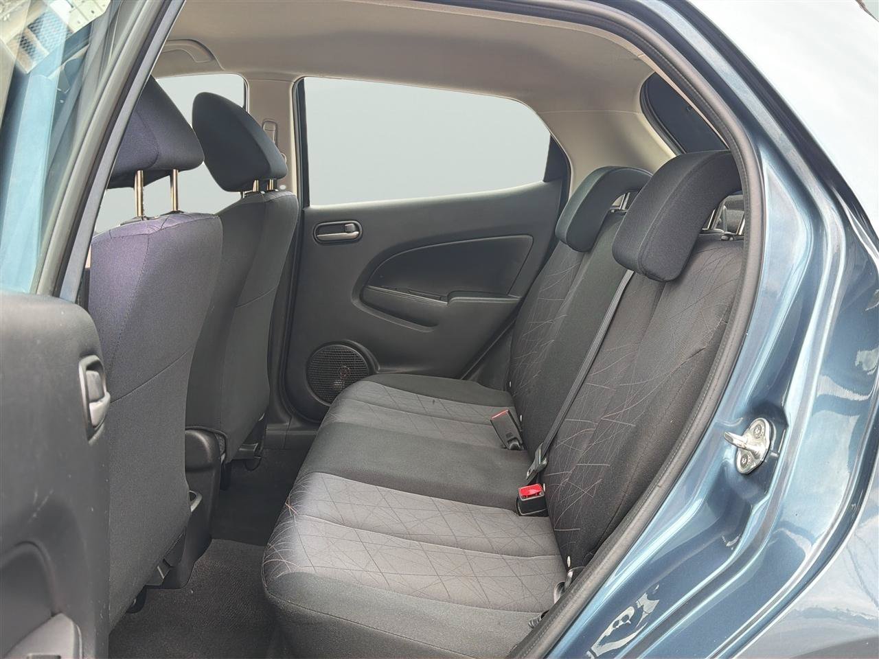 Used 2014 MAZDA MAZDA2 Sport FWD image 15