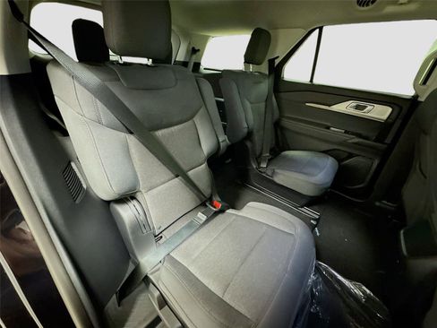 New 2026 Ford Explorer Active RWD image 26