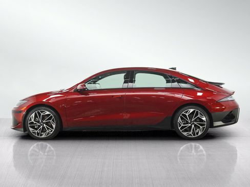 Used 2025 Hyundai Ioniq 6 Limited AWD/4WD image 2