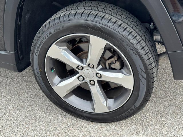 Used 2021 Jeep Grand Cherokee L Limited AWD/4WD image 9