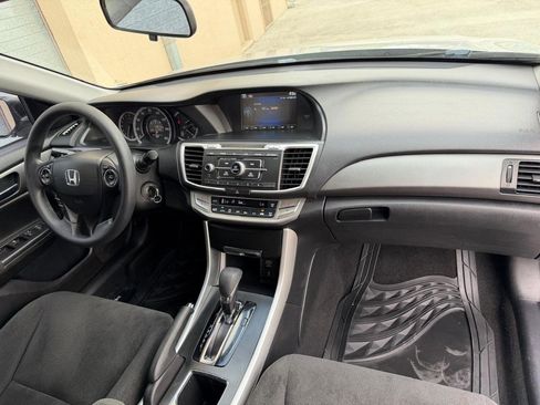 Used 2013 Honda Accord LX image 22