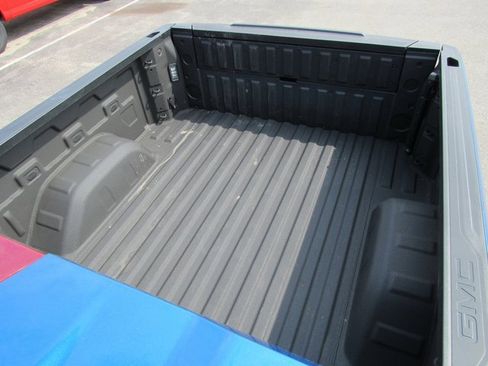 Certified 2024 GMC Sierra 1500 AT4X w/ AT4X AEV Edition image 30