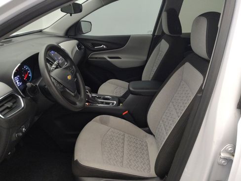 Used 2024 Chevrolet Equinox LS FWD image 17