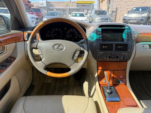 Used 2005 Lexus LS 430 image 17