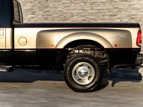 Used 2000 Ford F350 XL image 12