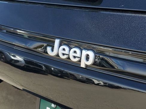 New 2026 Jeep Grand Cherokee Laredo image 8