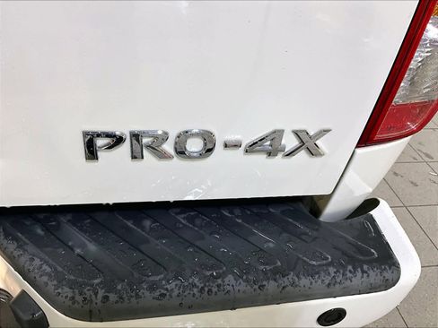 Used 2018 Nissan Frontier PRO-4X image 28