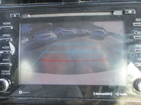 Used 2021 Toyota Prius Prime LE image 10