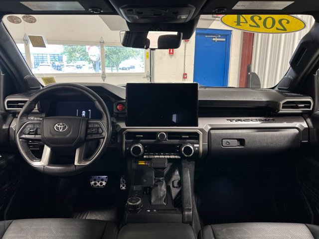 Used 2024 Toyota Tacoma TRD Sport w/ TRD Sport Premium Package AWD/4WD image 16