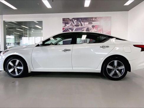 Used 2022 Nissan Altima 2.5 SL image 3